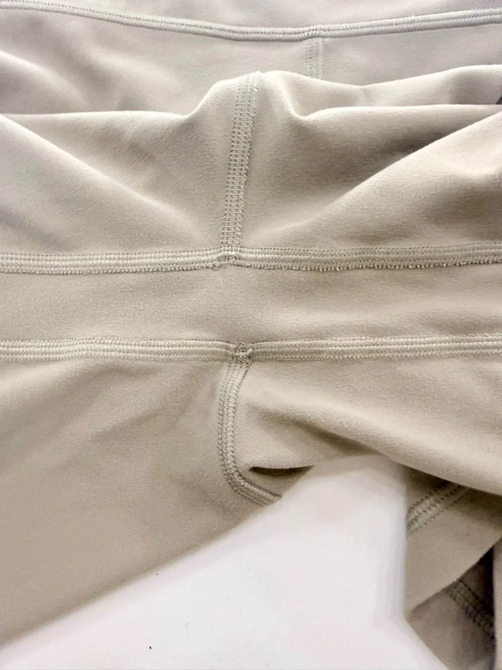 Aritzia Butter Soft Cheeky Hi-Rise 3" Short | Turner Taupe - Picture 7 of 7